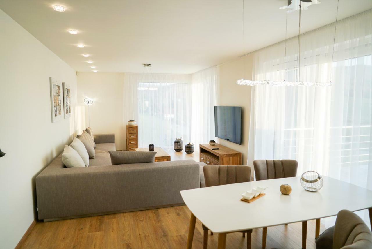 Luxury Villa Moravany nad Váhom Eksteriør bilde