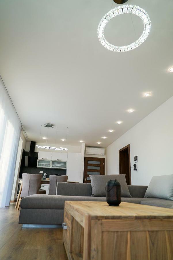 Luxury Villa Moravany nad Váhom Eksteriør bilde