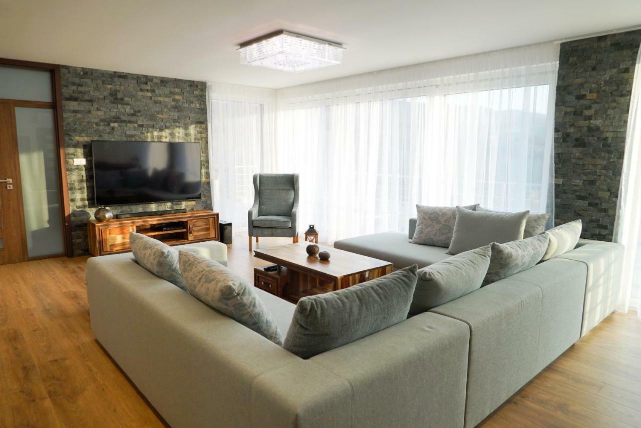 Luxury Villa Moravany nad Váhom Eksteriør bilde